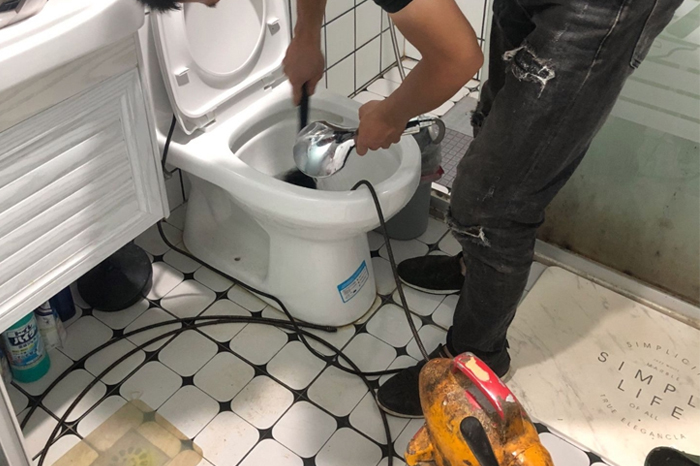 南川疏通下水道